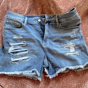 Judy Blue denim shorts
